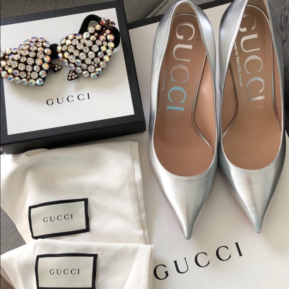 NIB Gucci Metallic Pump with Crystal Heart